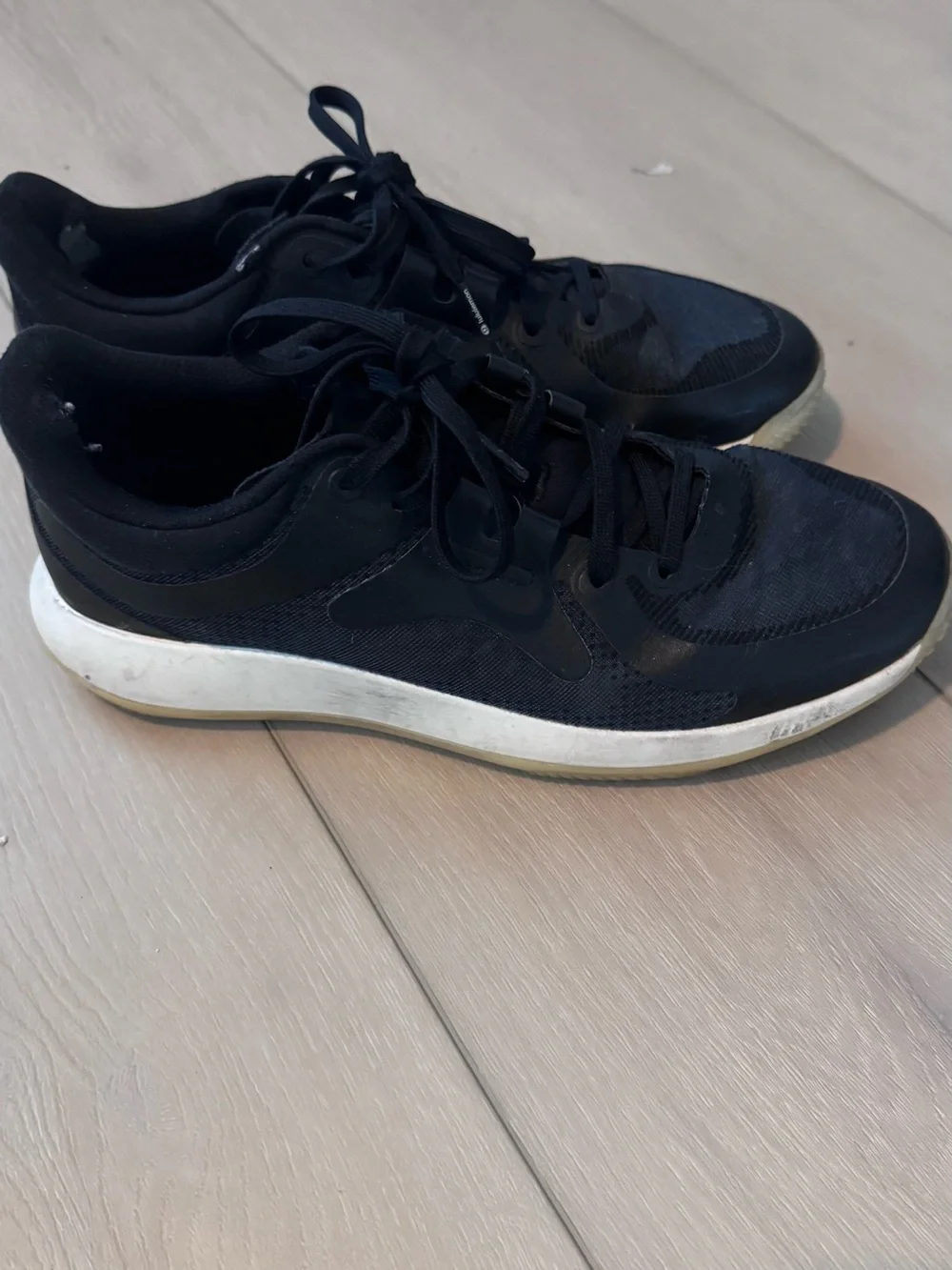lululemon athletica strongfeel shoes size 9